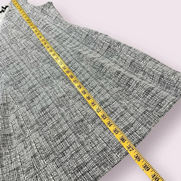 Tahari Sleeveless Stretchy Ponte Knit Shift Casual Dress Size 12 Gray Abstract - Picture 14 of 16